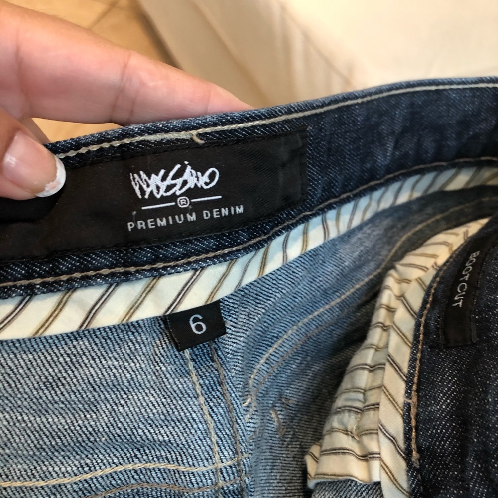 Jeans - Picture 7 of 9